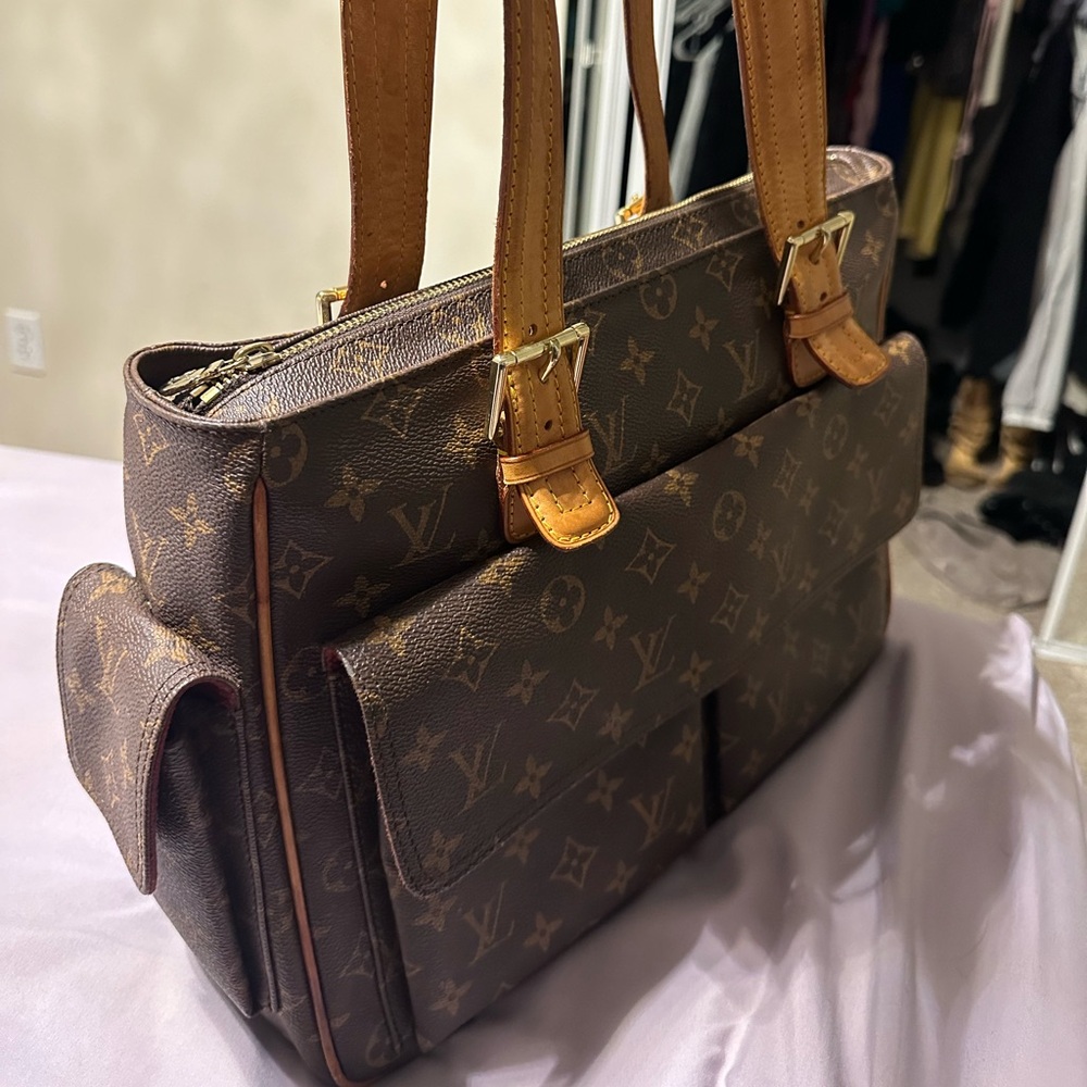 Authentic Louis Vuitton bag